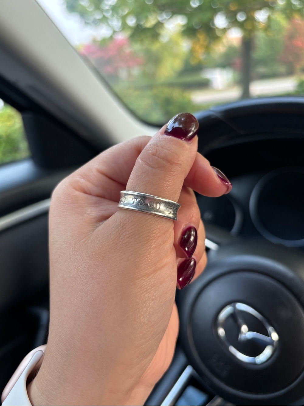 Vintage Tiffany and co. concave ring 💍